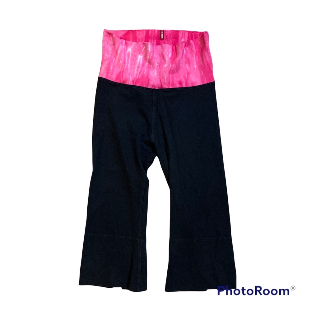 HARD TAIL Capri Flare Midrise Yoga Pant in Pink Tie-Dye and Black S